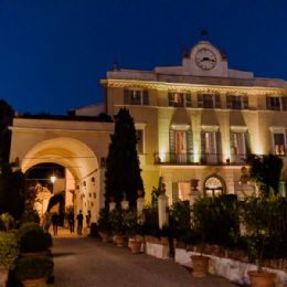 villa scorzi di notte